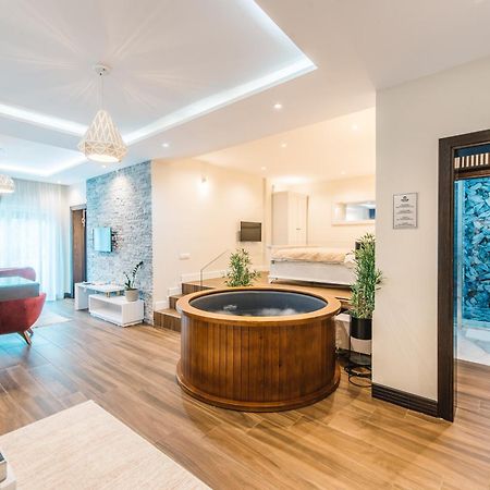 Padam Hotel & Spa ウルツィニ エクステリア 写真